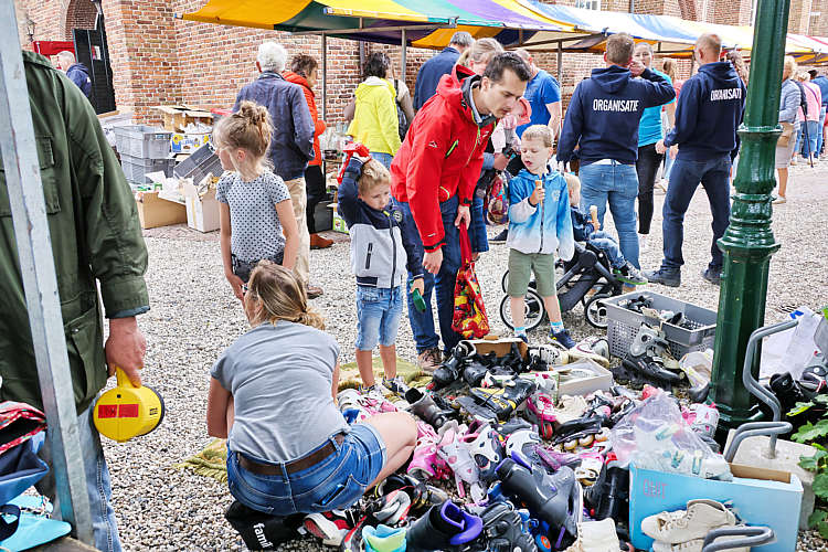 Rommelmarkt 2022 Waarder_131